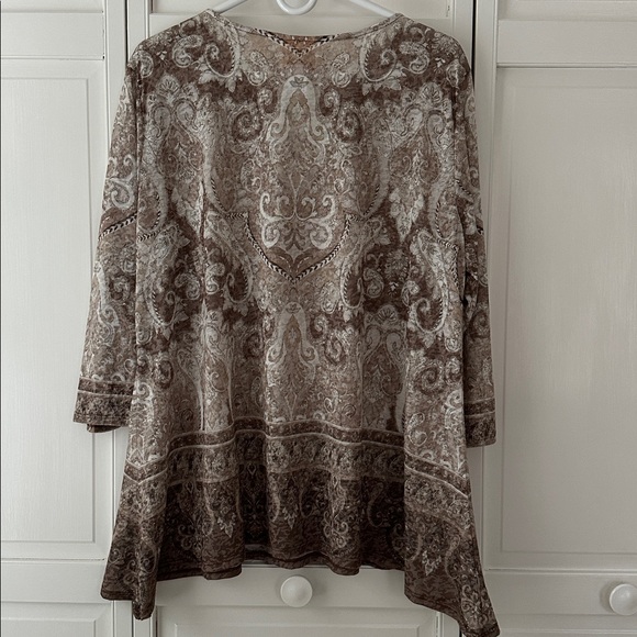 Ruby Rd. Top - Picture 3 of 4